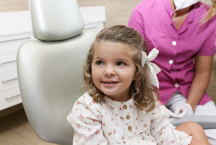 Odontopediatría para niños y jóvenes - Cambra Clinic Nens